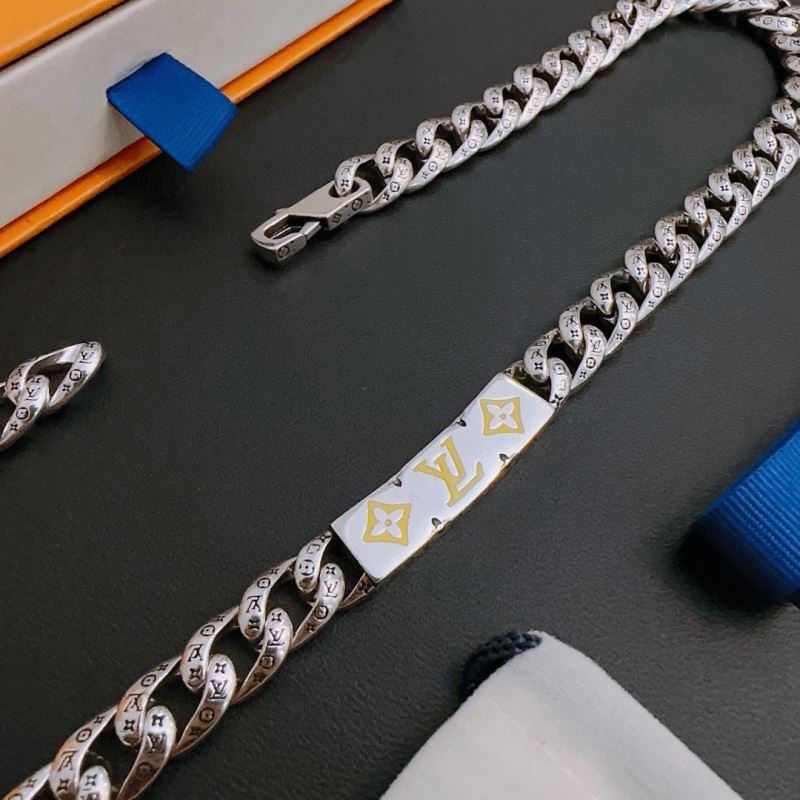 Louis Vuitton Necklaces